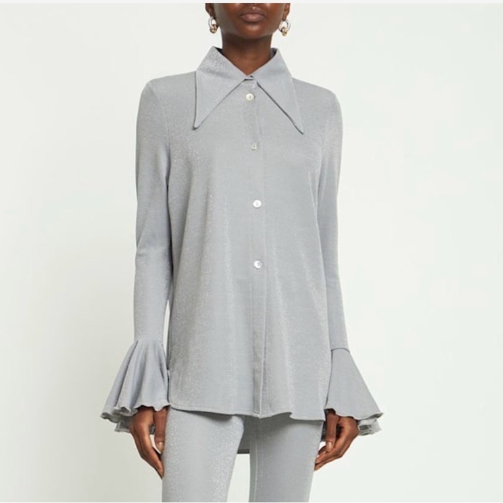 Sleeper Silver Lurex lounge Top size L ruffle button down